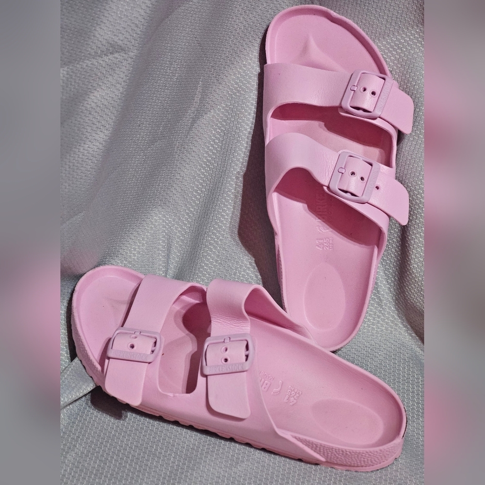 Birkenstock Women's Pink Sandals